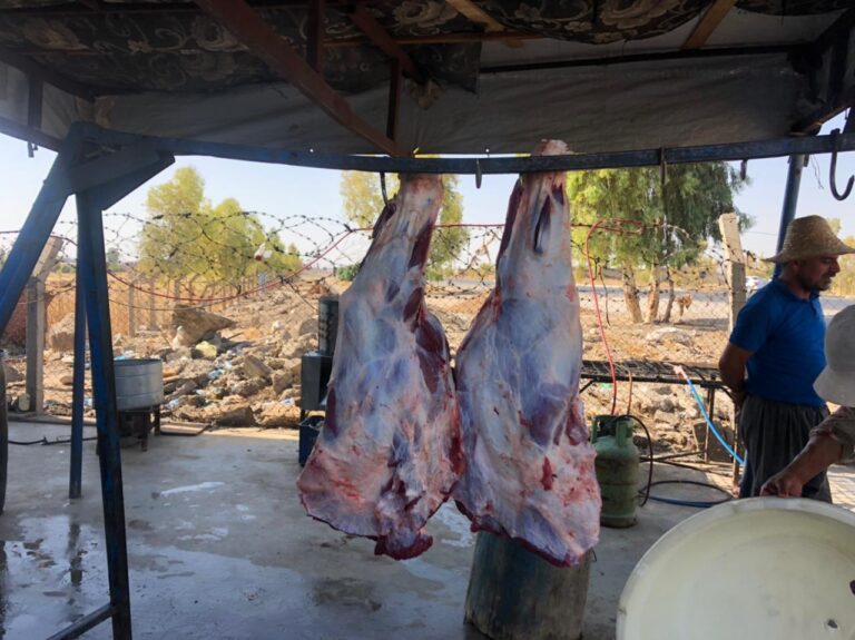 توزيع 130 حصة لحم على العوائل الأكثر ضعفا في #اربيل
